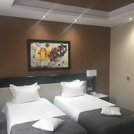 מלון Cour St Georges