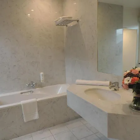 Cour St Georges Hotel 3*