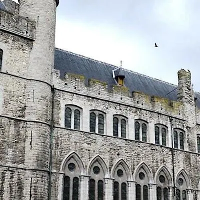 Cour St Georges 3*